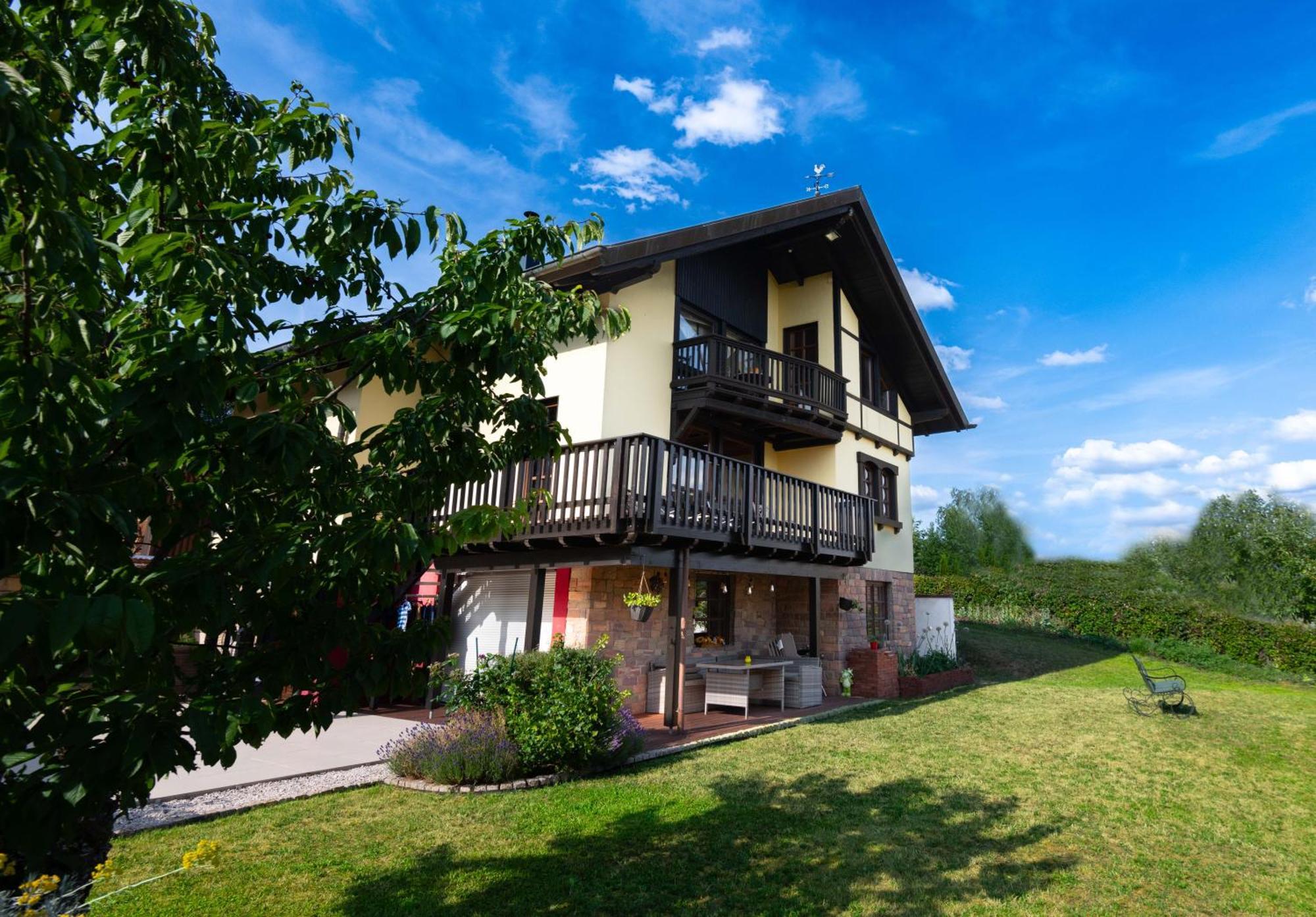 Sonnige Aussicht Villa Losheim Exterior photo